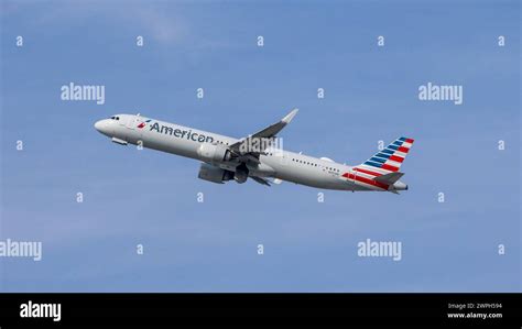 N451AN American Airlines Airbus A321 253NX Am Los Angeles International