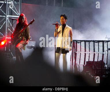 S Nger Prince Auf Dem Weg Nach Drau En West Festival Statt Slottskogen