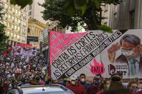 J S O Pelo Menos Atos Contra Bolsonaro Marcados No Brasil E Em