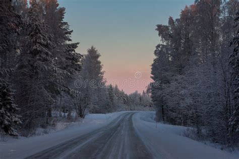 Paisagem Bonita Do Inverno Em Lapland Finlandia Imagem De Stock