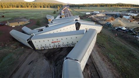 Un Tren Con 23 Vagones Descarrila En Arizona Estados Unidos