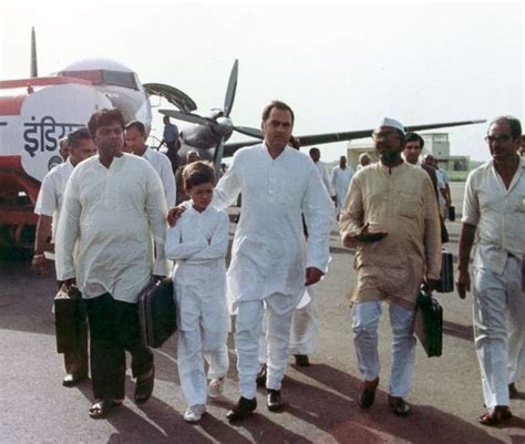 Rahul Gandhi Remembers Papa Rajiv Gandhi On His Death Anniversary