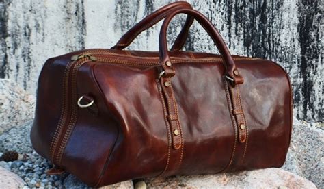 Stylish And Best Leather Travel Bags For Your Weekend Trip