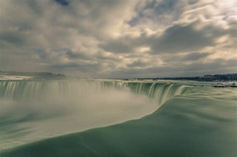 Premium Photo Niagara Waterfall Long Exposure At Usa Canada Borde