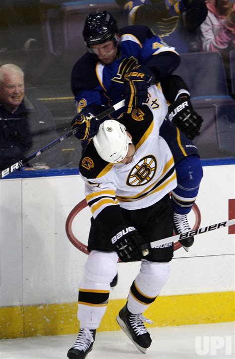 Photo: St. Louis Blues David Backes and Boston Bruins Mark Stuart ...