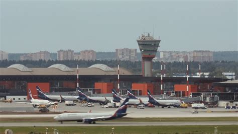 Traffico Aereo In Ripresa 52 Passeggeri Nel 2021 L Eco Del Sud