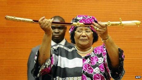 Joyce Banda: Malawi's first female president - BBC News