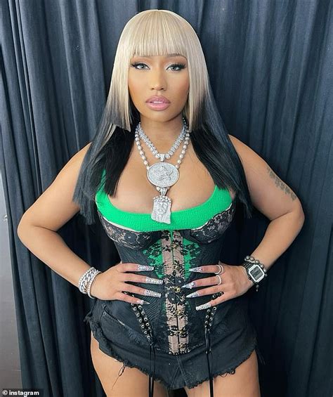 Nicki Minaj Is Sued By West Hollywood Jewelry Store Roseark For Allegedly Damaging Borrowed