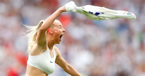 England Hero Chloe Kelly Reveals Inspiration Behind Iconic Euro 2022