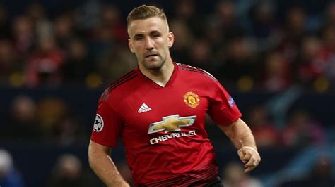 Luke Shaw Wins September Player Of The Month Award Manchester United