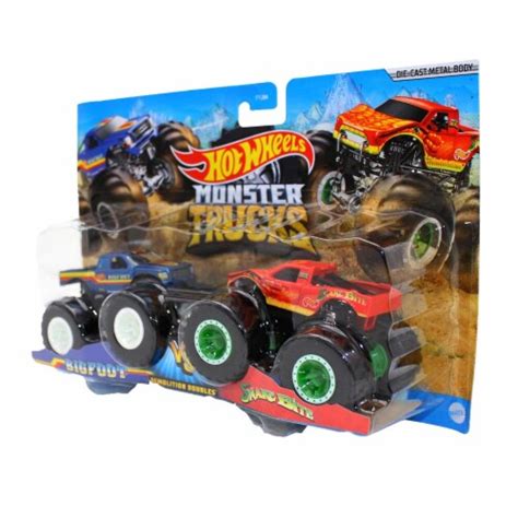 Hot Wheels Monster Trucks 1:64 Scale Demolition Doubles, Bigfoot vs ...