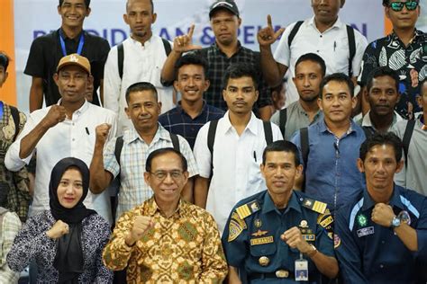 Pelabuhan Di Indonesia Kini Punya Tenaga Kerja Bongkar Muat