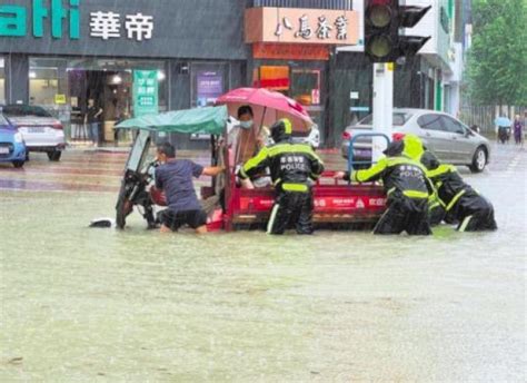 痛心！湖北暴雨已致21人遇难、4人失联！妻子遇难前发出诀别短信“床下有存款” 澎湃号·媒体 澎湃新闻 The Paper