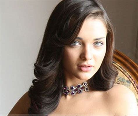 SCRIBD Amy Jackson Latest Hot Pics