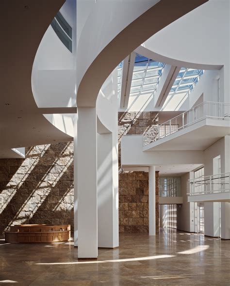 Gallery of AD Classics: Getty Center / Richard Meier & Partners - 4