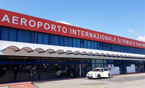 Aeroporto Federico Fellini Nuovi Collegamenti Aerei Per L Estate