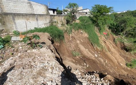 Chris Dej En Riesgo De Deslaves A Casas De La Colonia Moctezuma E