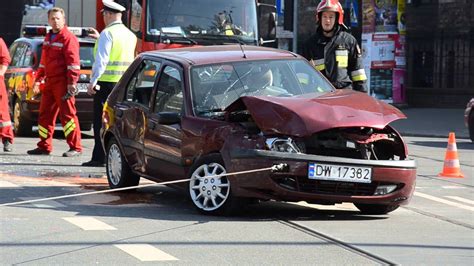 Wypadek Autobusu Na Podwalu Youtube