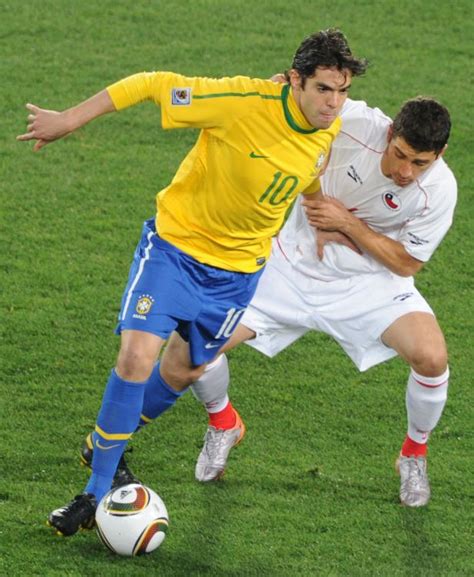 Kaká de nuevo a la Selección de Brasil para amistoso contra Colombia