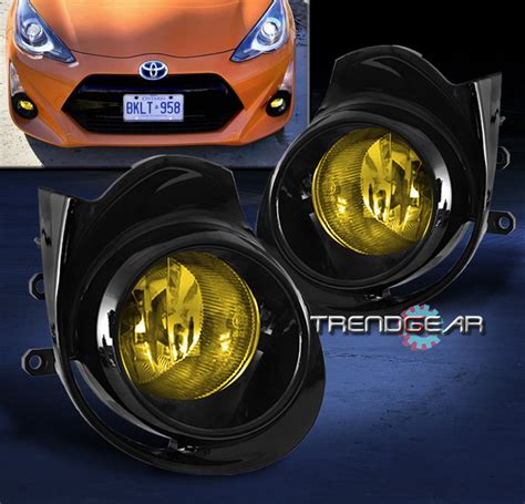 For Toyota Prius C Bumper Driving Yellow Fog Light Lamp