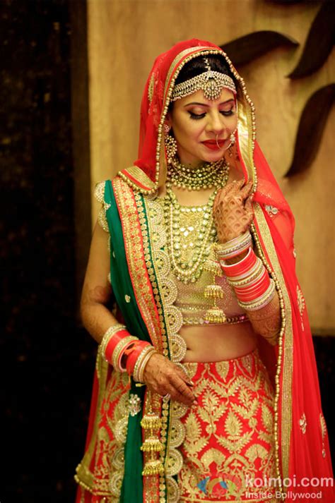 Wedding Pictures Sambhavna Seth Marries Boyfriend Avinash Dwivedi Koimoi