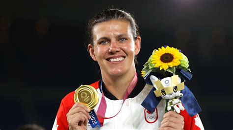 Christine Sinclair announces Canada retirement with international goals ...