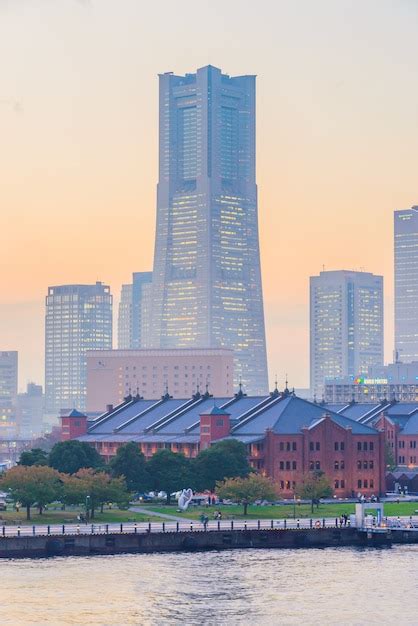 Free Photo | Yokohama skyline city