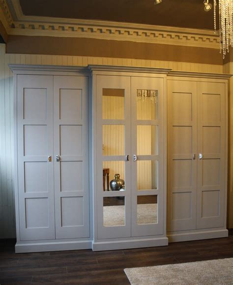 Bespoke Wardrobes With Mirrored Door In Shaker Style Interior Design