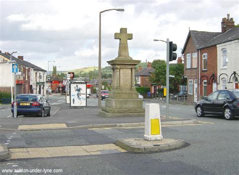 Hurst Cross Ashton Under Lyne © Martin Clark Geograph Britain And