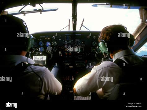 Pilote français français copilote pilote copilote dans le cockpit