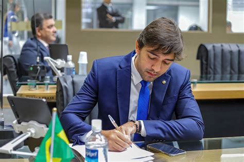 Deputado Apresenta Pl Que Institui O Selo Empresa Parceira Do Meio