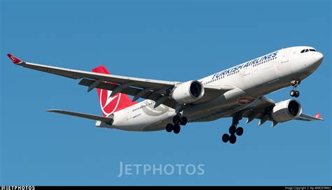 Tc Jis Airbus A Turkish Airlines Alp Akbostanci Jetphotos