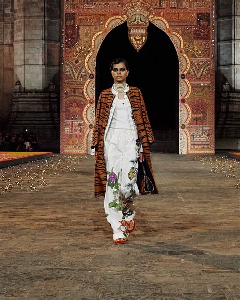 Dior Fall 2023 Mumbai India Runway Magazine ® Official