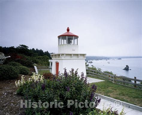 Trinidad Head, CA Photo - Replica of Trinidad Head Light in Northern C ...