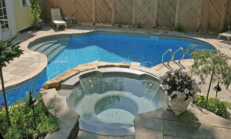 12 Ingenious Pool Designs Perfect for Small Yards