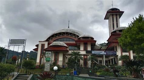 Masjid Attaawun Puncak Bogor Siap Tampung Jamaah Salat Ied Ada