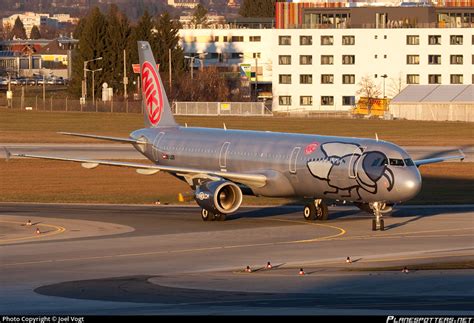 OE LES Niki Airbus A321 211 Photo By Joel Vogt ID 432281