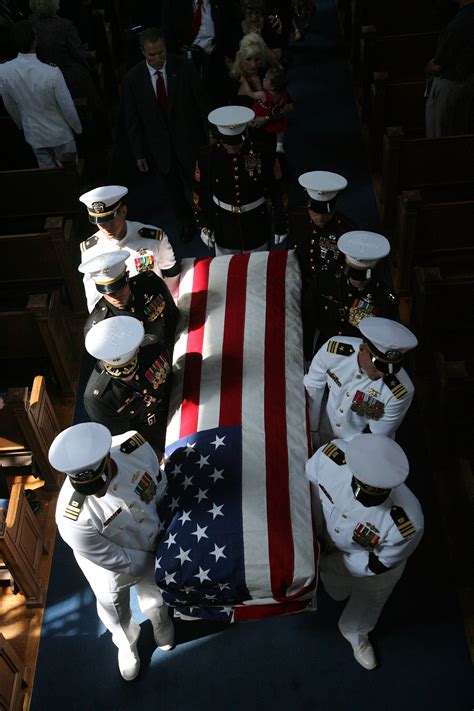 Lion of Fallujah is laid to rest > United States Marine Corps Flagship ...