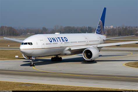 N Ua Boeing Er United Airlines G Bor Kov Cs D Di