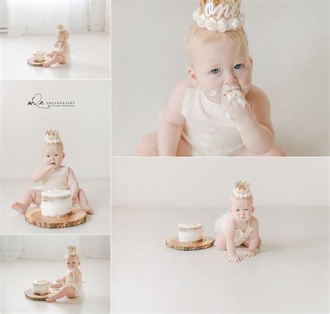 Naked Cake Smash Photo Session In Minneapolis Studio