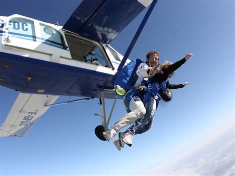 Saut en Parachute près d Auxerre dans l Yonne 89