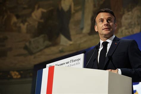 Macron Acelera Sus Consultas Para Nombrar A Un Primer Ministro En Francia