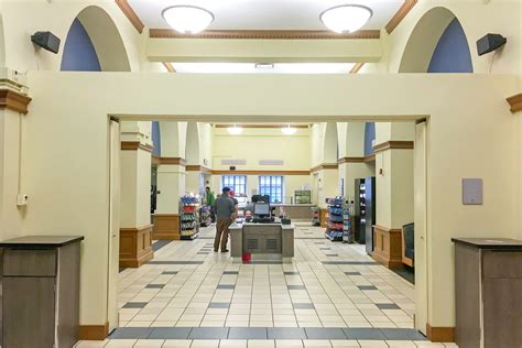 Point Park University - Lawrence Dining Hall and Point Café Renovations
