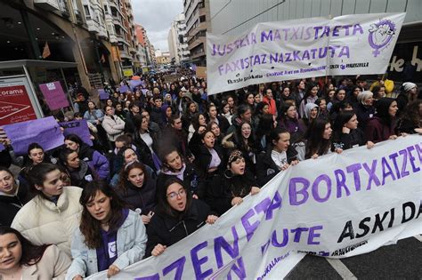 La Ley Del Solo S Es S Provoca En Bizkaia Rebajas De Penas Y