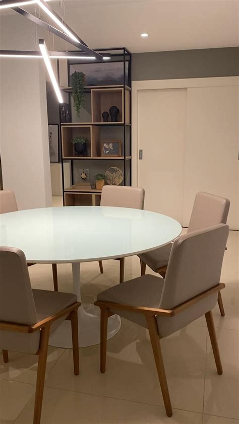 Mesa De Jantar Tulipa Saarinen Redonda 160 Cm Vidro Laqueada