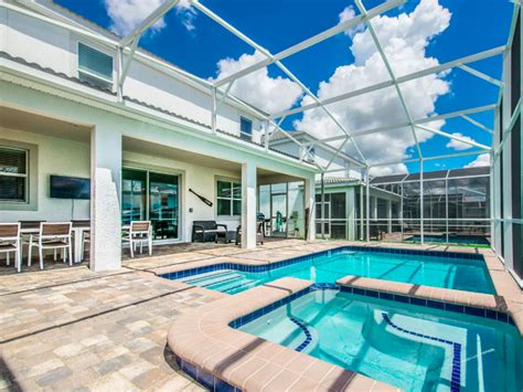 Book a Stay at our Orlando Airbnbs with Pools | Casiola