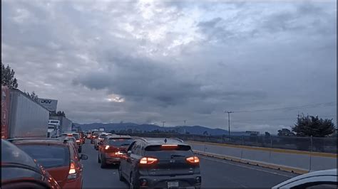 Cierre Autopista México Puebla Manifestantes Queman Llantas Toman La Carretera E