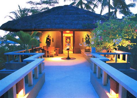 Amankila Aman Resort in Bali | Honeymoon hot, Honeymoon spots, Best hotels