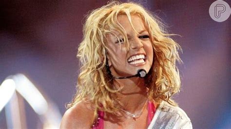 Gente Britney Spears Posta Foto Pelada E Revela Que Mudou O Nome Para