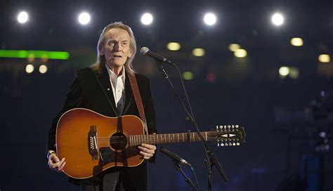 Canadian Singer Songwriter Gordon Lightfoot Dies At 84 Trendradars